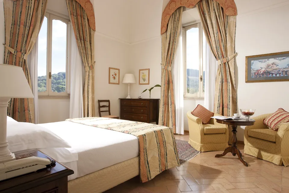 Camera del Park Hotel Villa Grazioli con vista sul parco